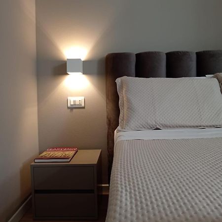 Indipendence Home ลาสเปเซีย ภายนอก รูปภาพ